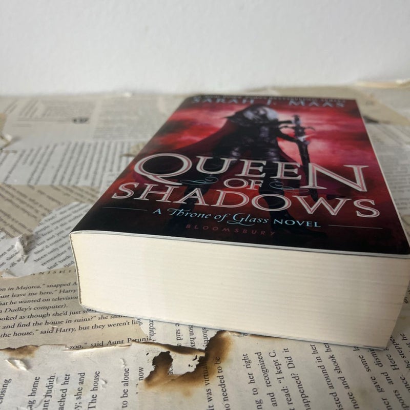 Queen of Shadows by Sarah j Maas original out of print