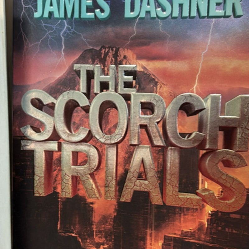 2 Book from Maze Runner Series by James Dashner Maze Runner and Scorch Trials