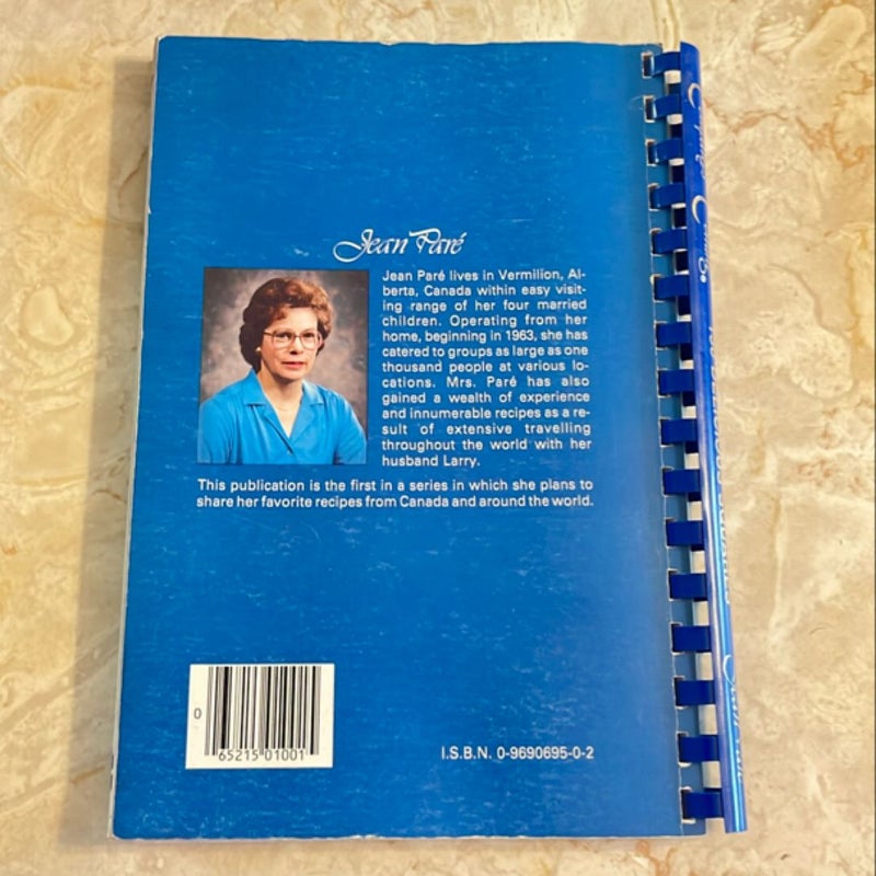 Vintage Company’s Coming recipe book set