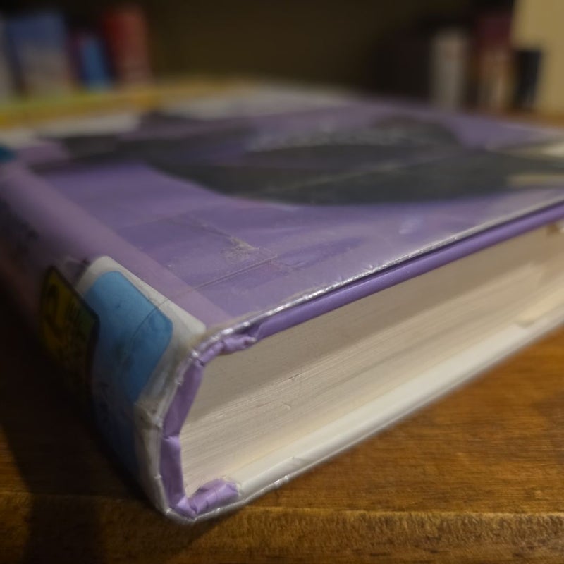 LARGE PRINT Murder of a Royal Pain, Scumble River 11 of 19 (EX-LIBRARY)