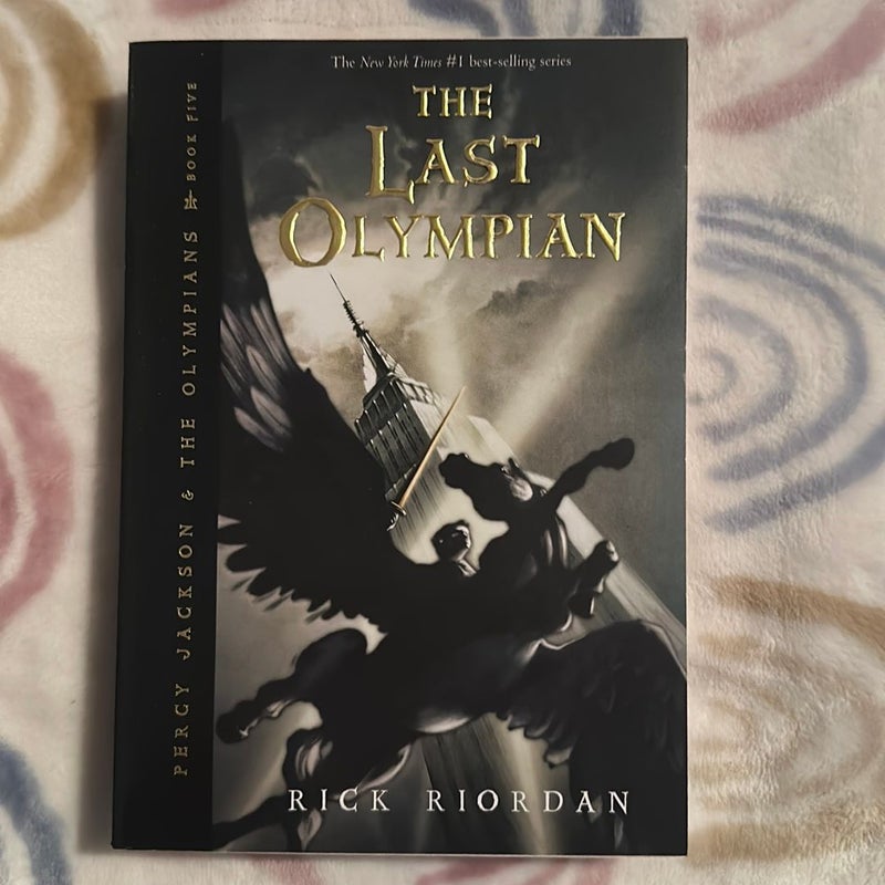 Rick Riordan Presents: the Last Fallen Moon-A Gifted Clans Novel