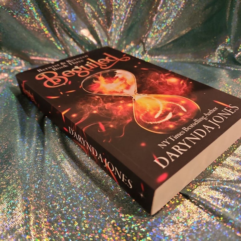 BETWIXT-A Paranormal Women's Fiction Novel