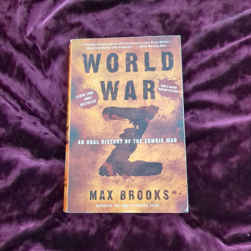 World War Z by Max Brooks, Paperback | Pangobooks
