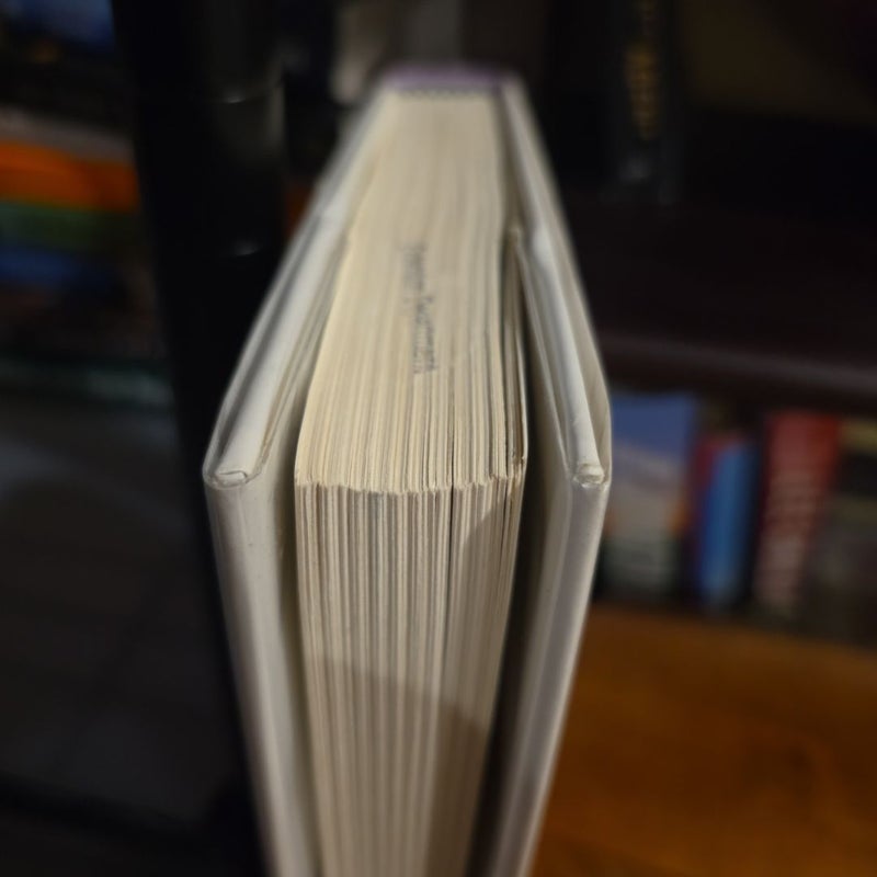 LARGE PRINT Murder of a Royal Pain, Scumble River 11 of 19 (EX-LIBRARY)