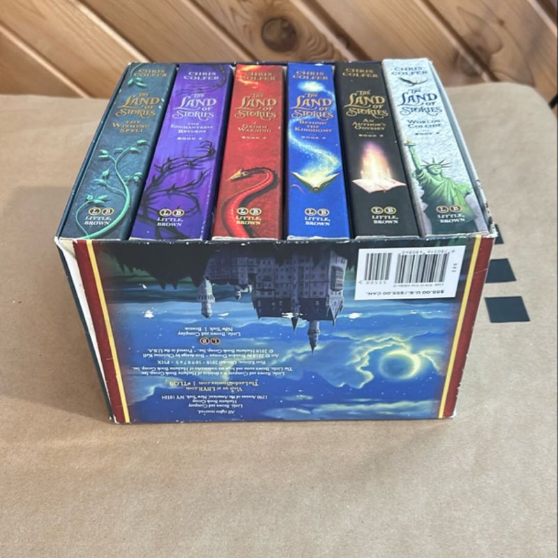 The Land of Stories Complete Paperback Gift Set