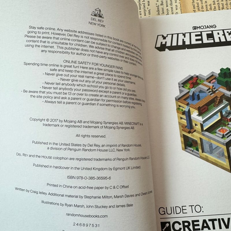 Minecraft by Mojang , Paperback | Pangobooks