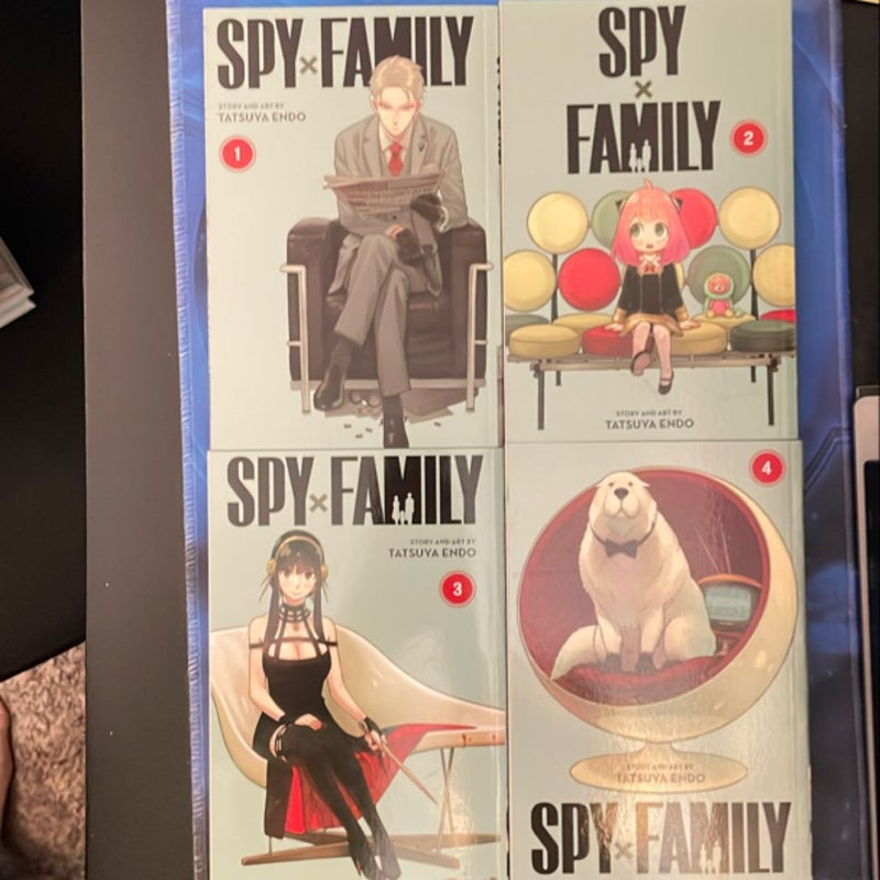 Spy X Family, Vol. 1 - 12 & The Official Guide: Eyes Only