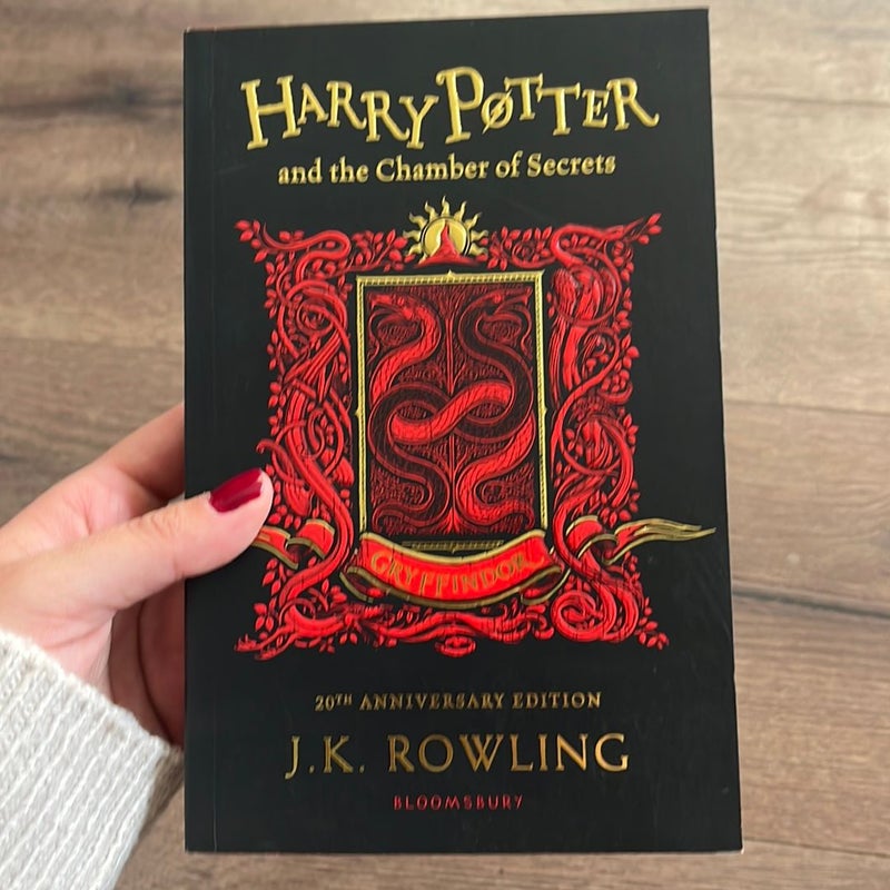 Harry Potter and the Chamber of Secrets - Gryffindor Edition