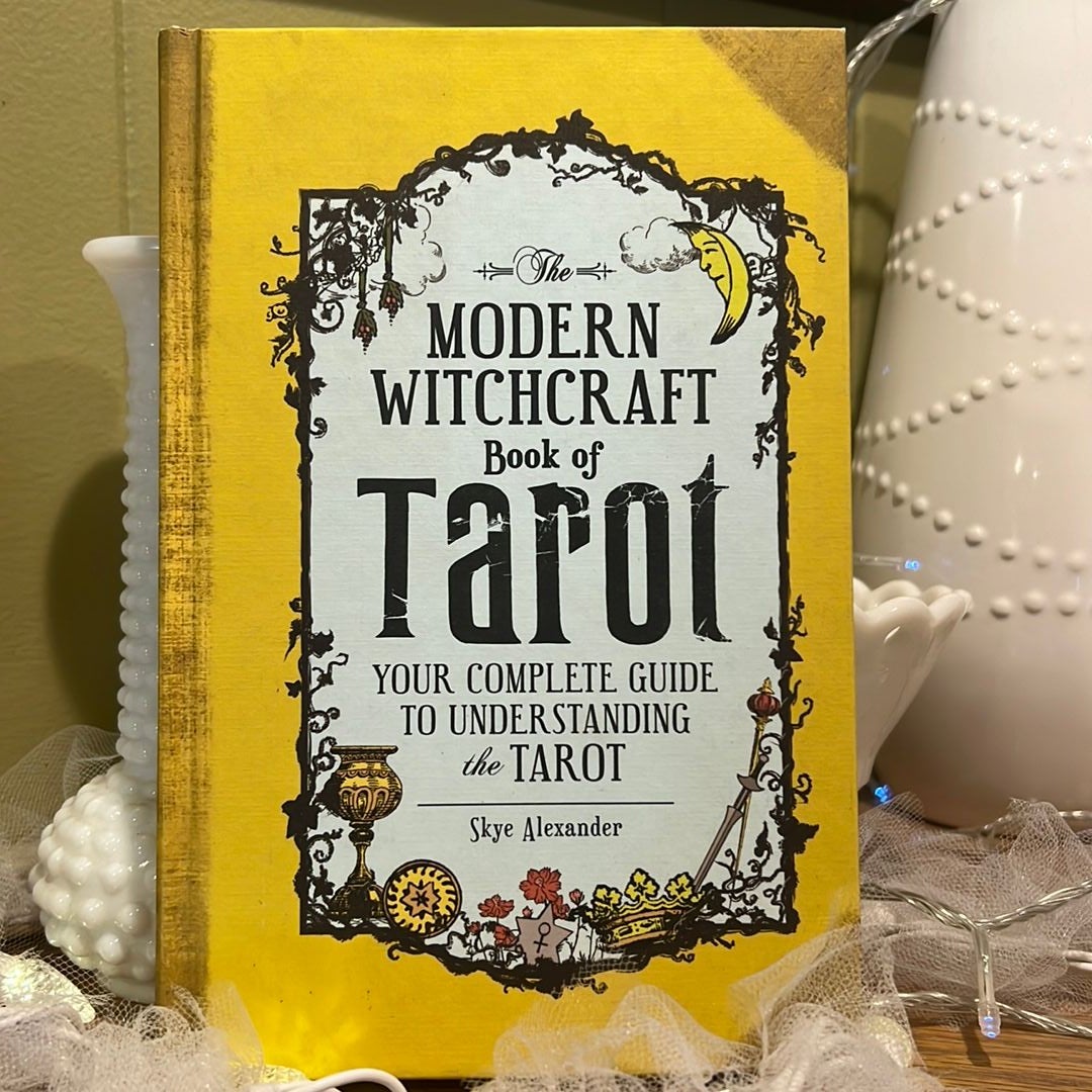 The Modern Witchcraft Book of Tarot