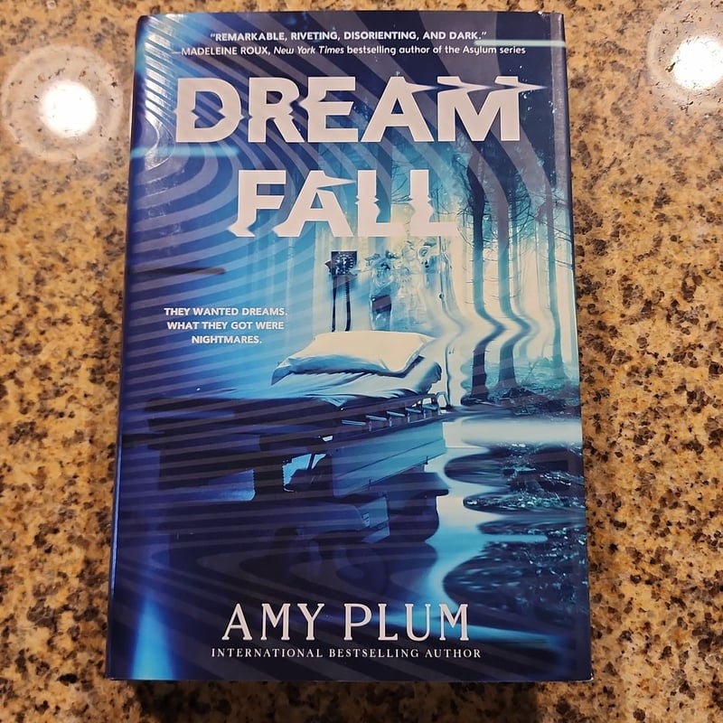 Dreamfall by Amy Plum