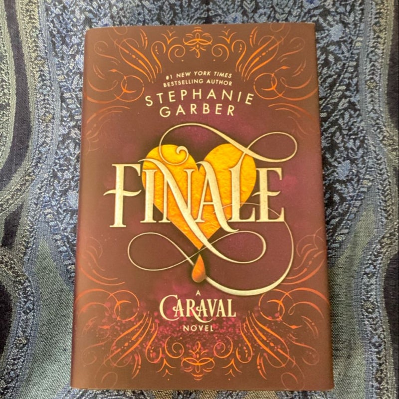 Caraval series bundle