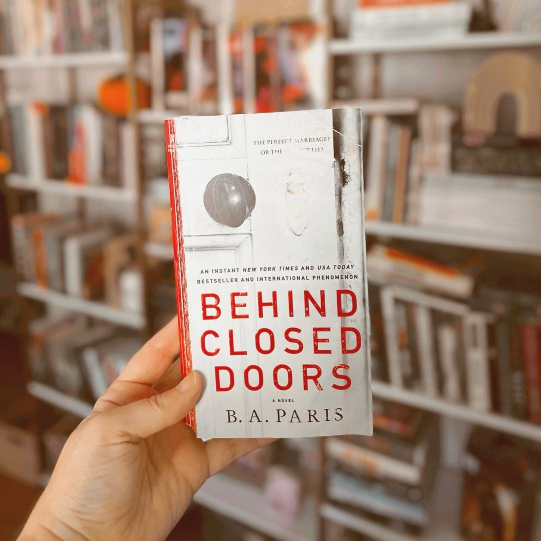 Behind Closed Doors by B. A. Paris Paperback Pangobooks