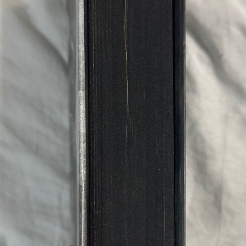 Six of Crows. 1st Edition. OOP. Sprayed Edges