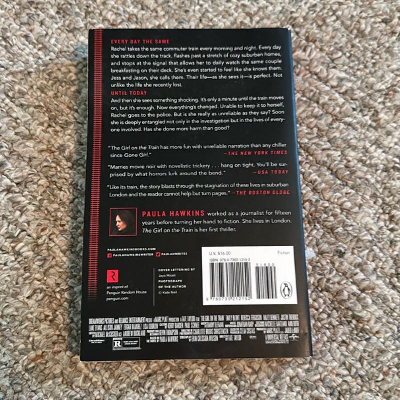 The Girl on the Train (Movie Tie-In)
