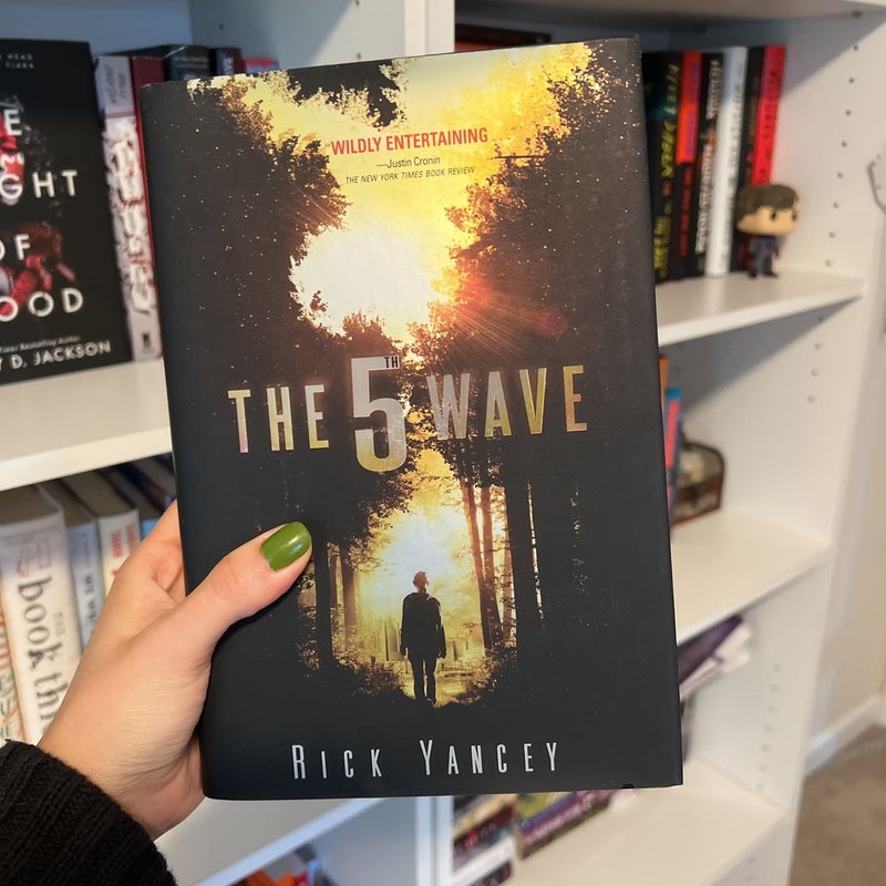 The 5th Wave (signed)