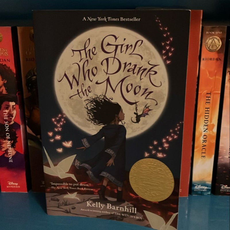 The Girl Who Drank the Moon (Winner of the 2017 Newbery Medal)