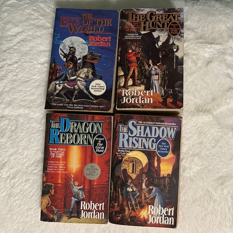 The Wheel of Time Book 1-4 Bundle