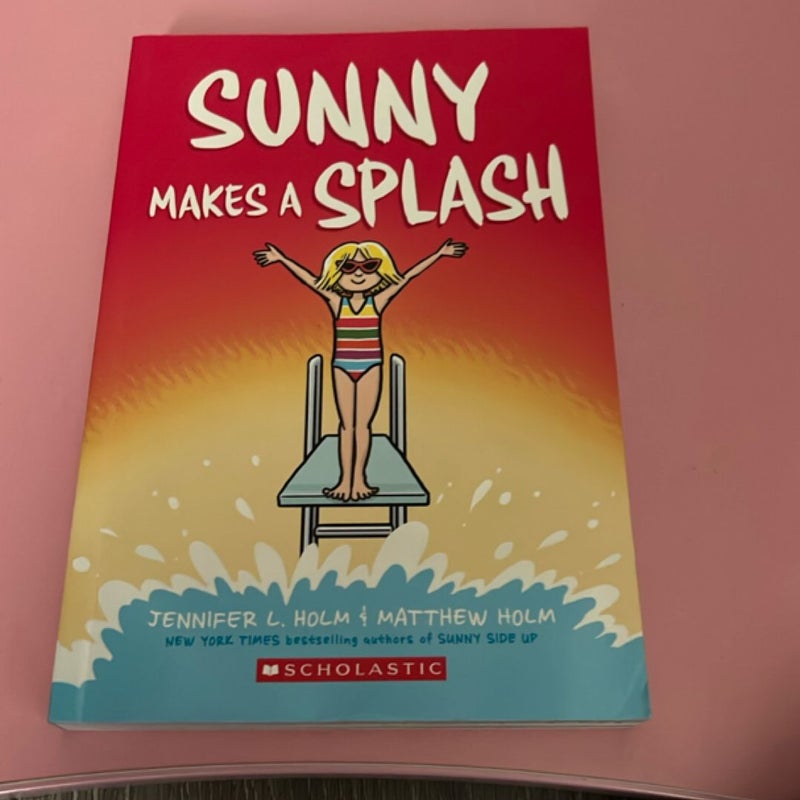 Sunny Makes a Splash