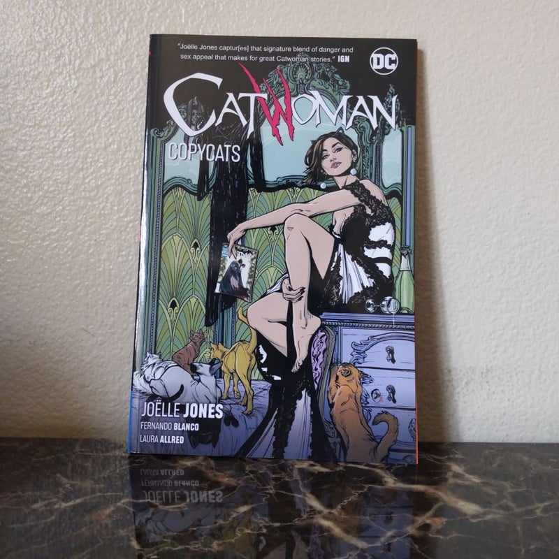 Catwoman Vol. 1: Copycats