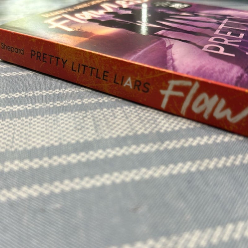 Pretty Little Liars #2: Flawless