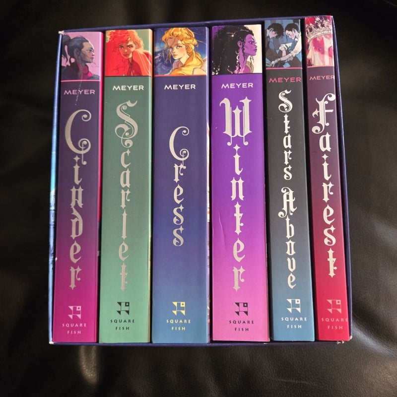 The Lunar Chronicles Boxed Set: Cinder, Scarlet, Cress, Fairest, Stars above, Winter