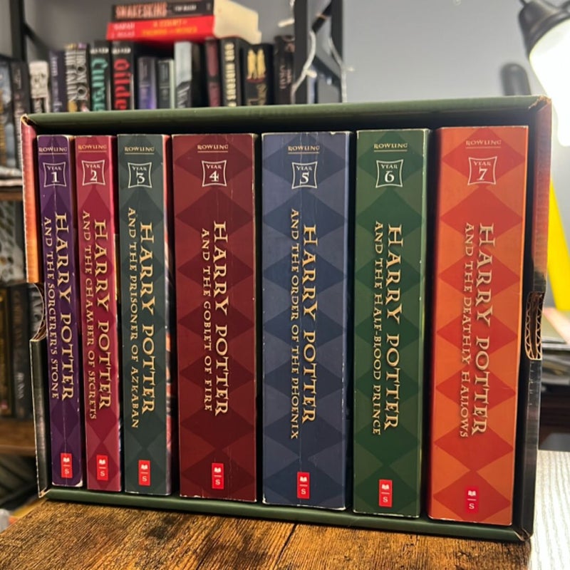 Harry Potter Paperback Boxset #1-7
