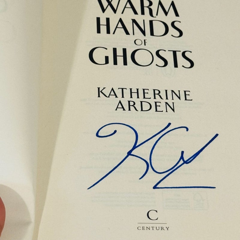 The Warm Hands of Ghosts (Waterstones Exclusive)