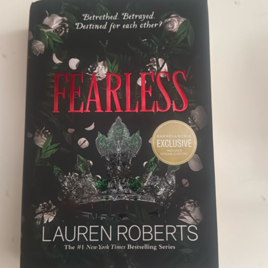 Fearless by Lauren Robert’s, Hardcover | Pangobooks