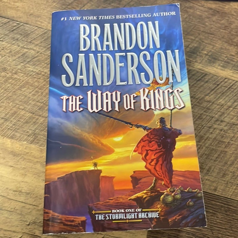 the-way-of-kings-by-brandon-sanderson-paperback-pangobooks