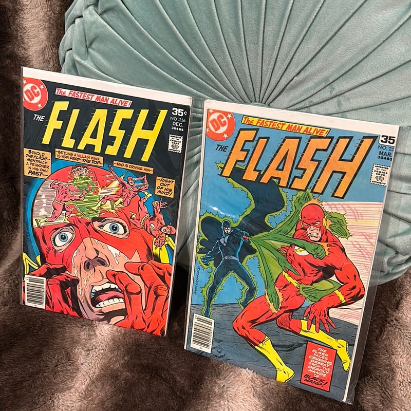 The Flash Comic’s #256 and #259 (Rare Find!)