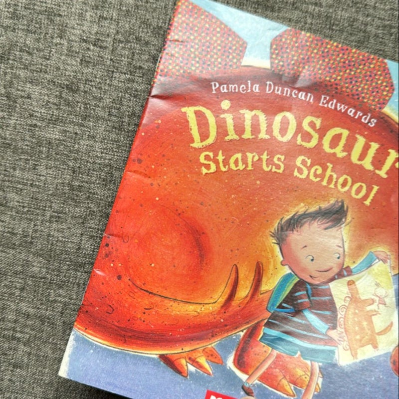 Dinosaur Starts School