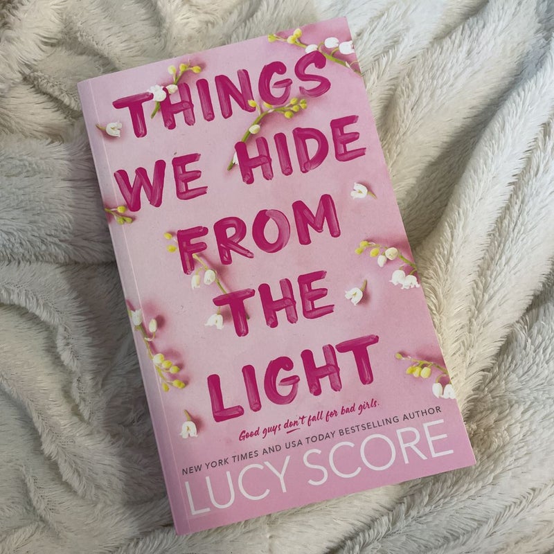  Things We Hide from the Light (Knockemout Series, 2):  9781728276113: Score, Lucy: Books