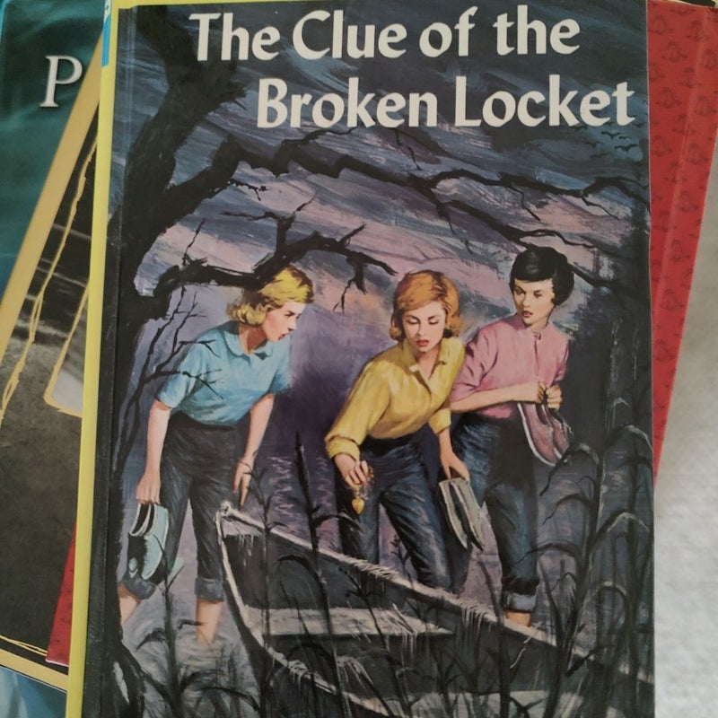 Nancy Drew 11: the Clue of the Broken Locket