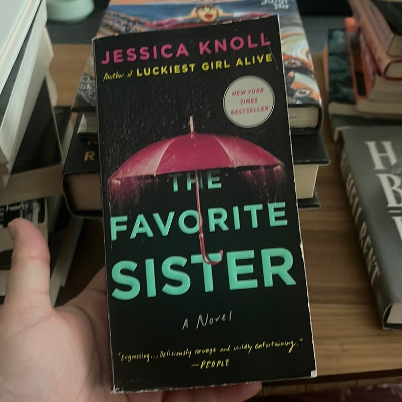 The Favorite Sister by Jessica Knoll, Paperback