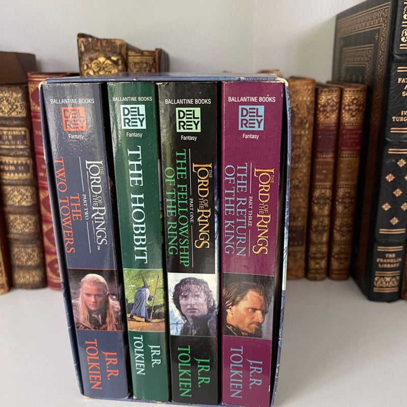  J.R.R. Tolkien The Lord of the Rings & The Hobbit 4-Book Box Set Legolas Aragorn