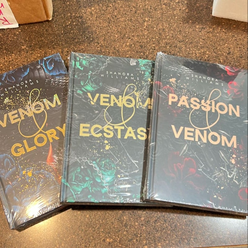 Passion and Venom *SE Venom Complete Trilogy