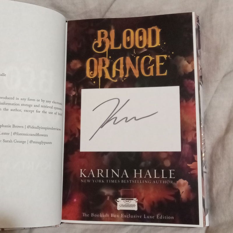 Blood orange by Karina Halle, Hardcover Pangobooks