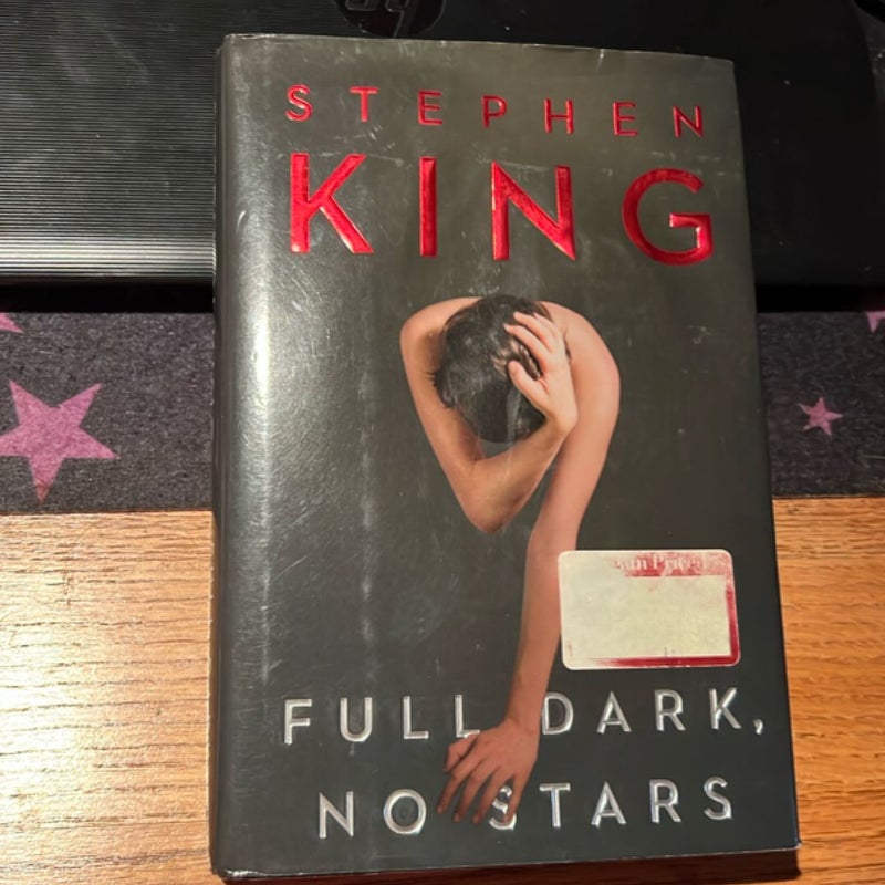 Full Dark, No Stars