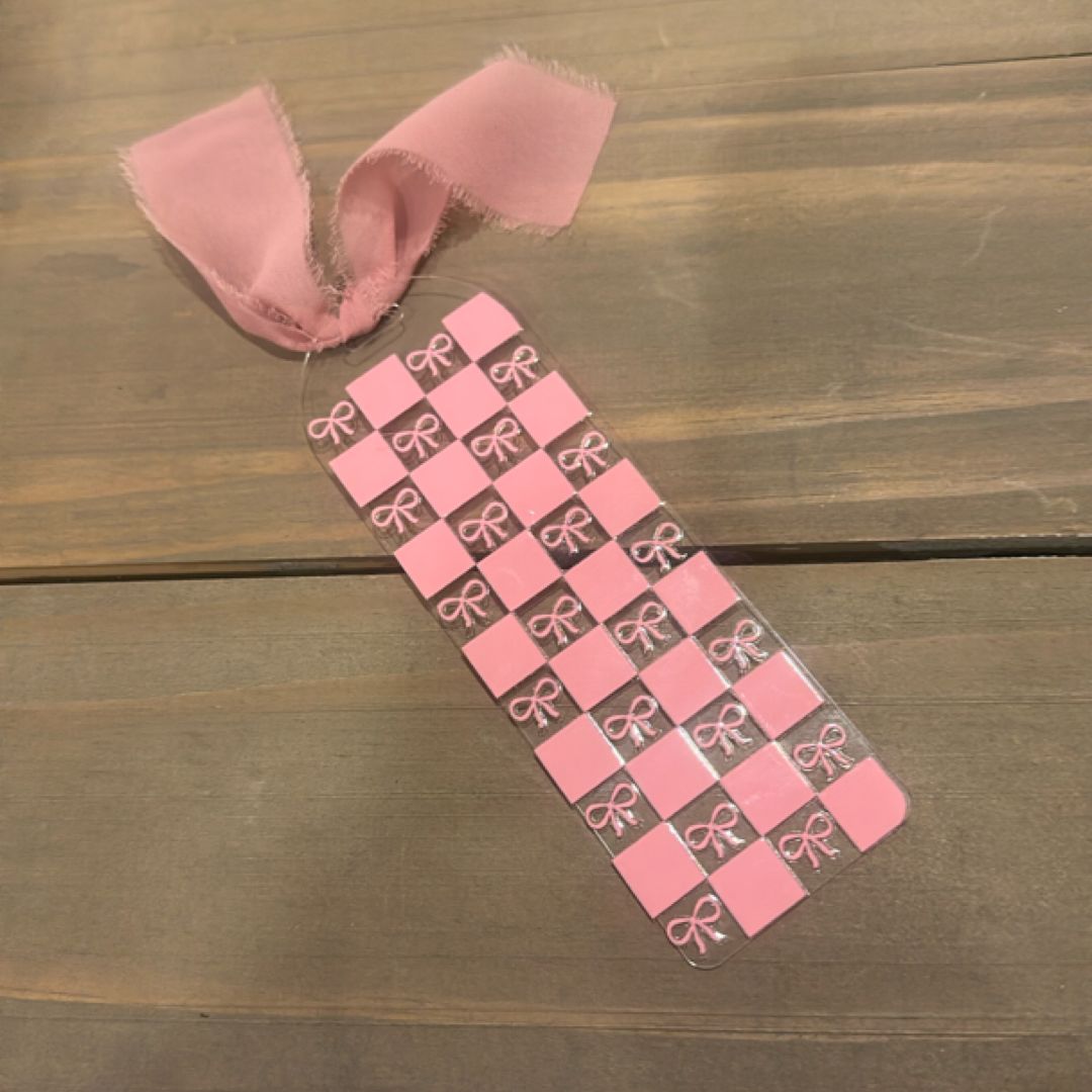 Pink checkerboard & ribbons