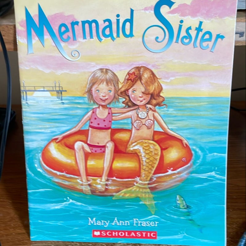 Mermaid sister