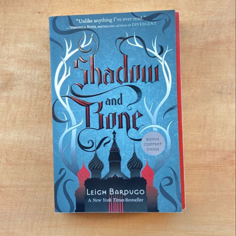 Shadow and Bone (out of print cover)