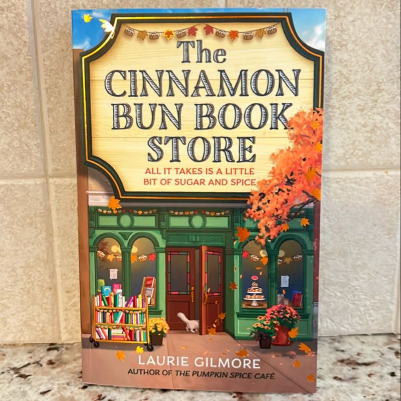 The Cinnamon Bun Book Store (Dream Harbor, Book 2)