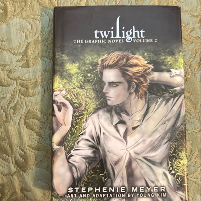 Twilight: the Graphic Novel, Vol. 2