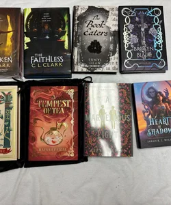 Box with 15 books and 30 goodies from Bookish box, Illumicrate, Fairyloot, Faecrate and Owlcrate. 