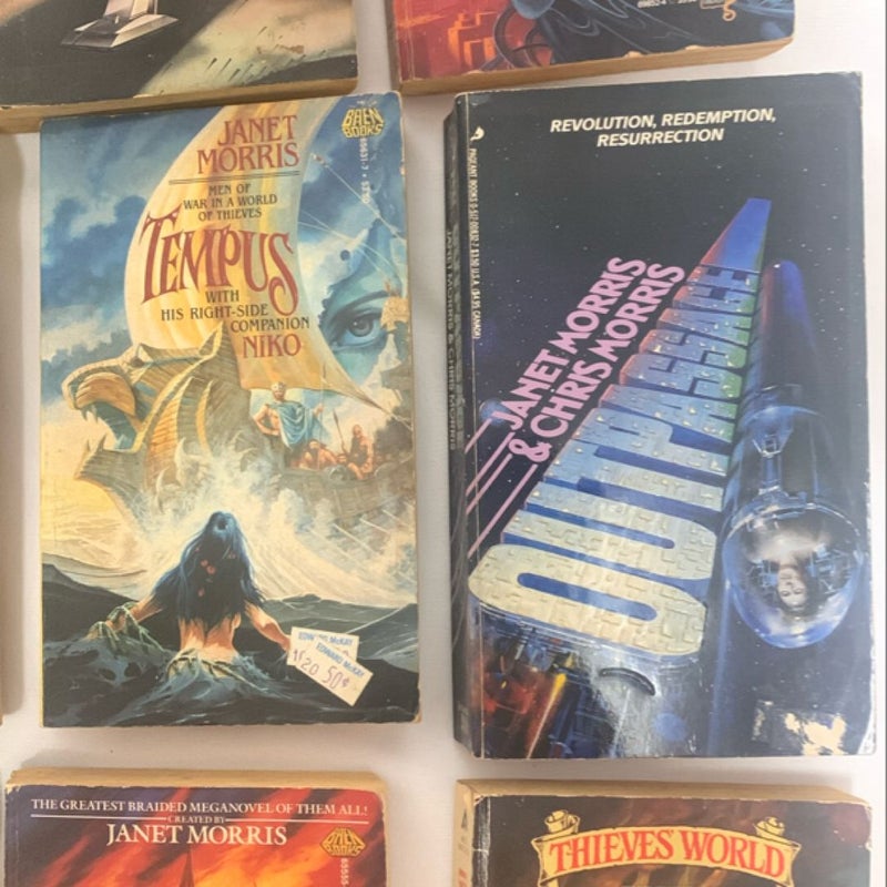 Bundle of 10 vintage books by Janet Morris, fantasy novels books. City at the edge of time, Heroes Hell ect. 