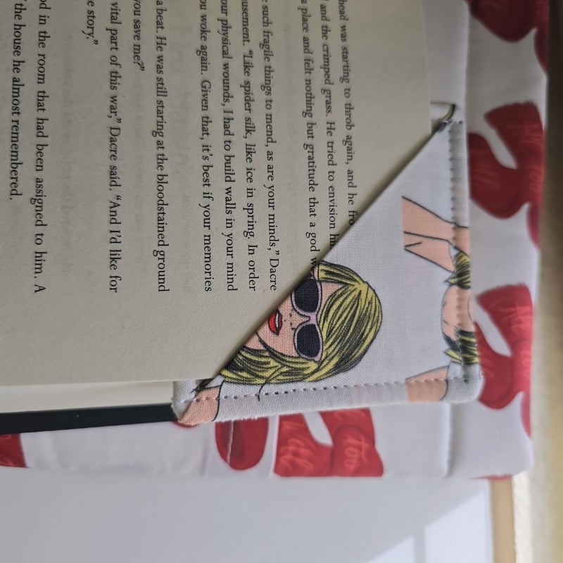 Swiftie book sleeve and corner book mark 