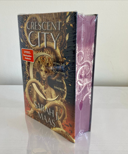 House of Flame & Shadow German edition with stenciled edges Crescent City 