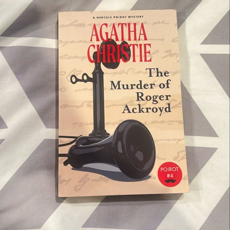 The Murder of Roger Ackroyd (Warbler Classics)