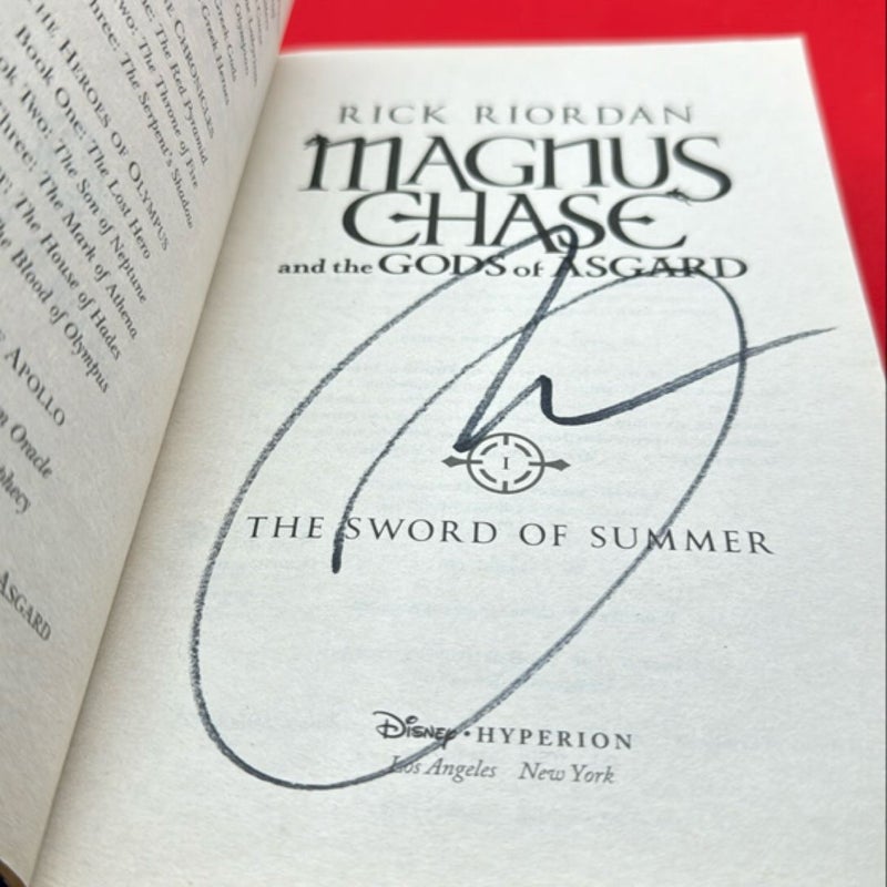 *SIGNED* Magnus Chase and the Gods of Asgard Book 1 the Sword of Summer (Magnus Chase and the Gods of Asgard Book 1)