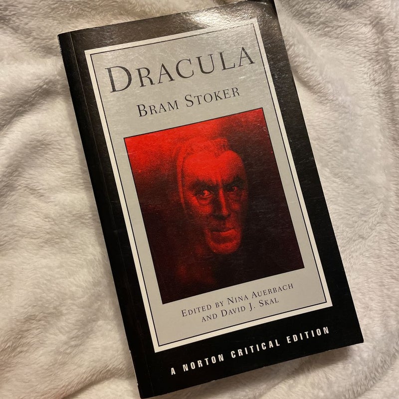 Dracula [Norton Critical Edition]